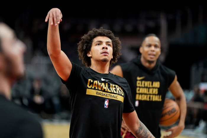Jan 20, 2024; Atlanta, Georgia, USA; Cleveland Cavaliers guard Craig Porter (9) warms up on the court prior to the game against the Atlanta Hawks at State Farm Arena. Mandatory Credit: Dale Zanine-USA TODAY Sports
